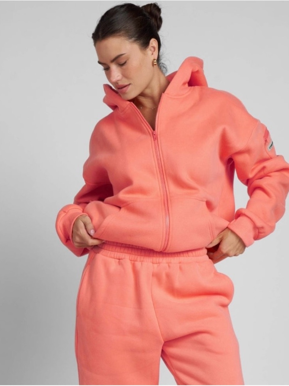 Women's comfrt Coral Travel essentials Zip-Up Hooded Sweatshirt - Picture 2 of 2